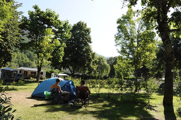 Camping ouvert à l’année près de Ascou