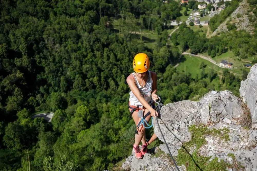 camping pour faire de la via ferrata